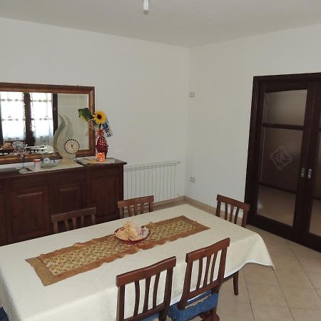 Il Nuraghe Bed & Breakfast Uras ภายนอก รูปภาพ