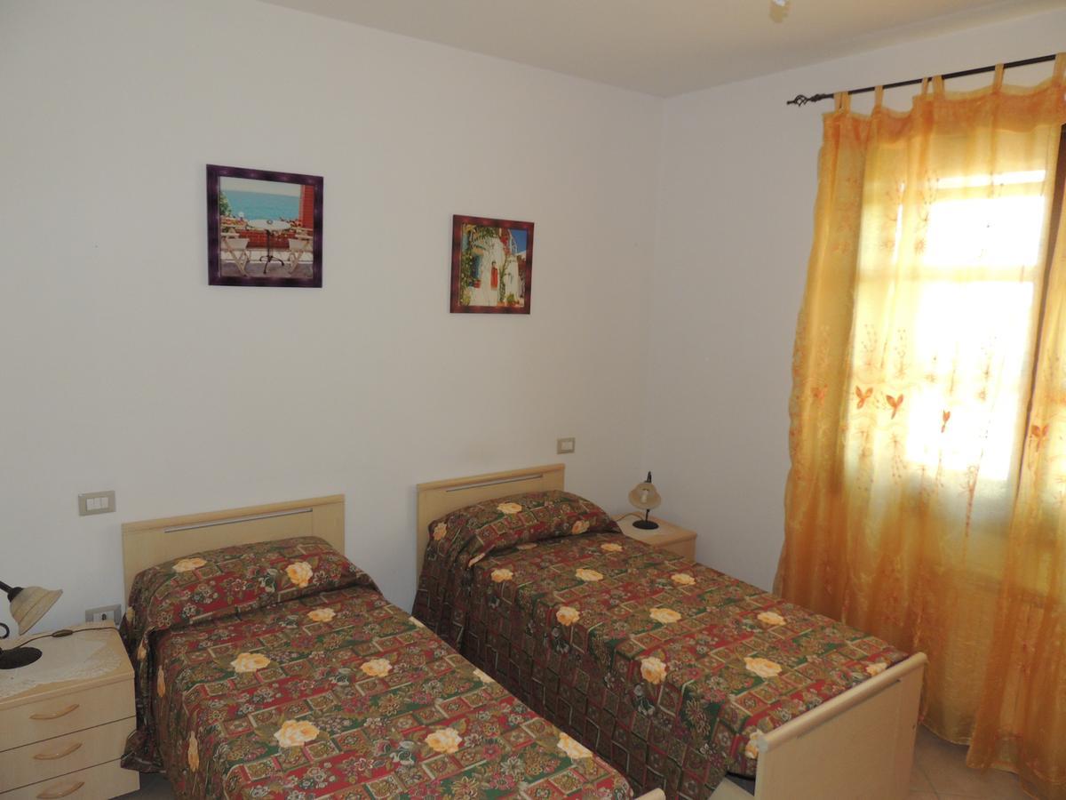 Il Nuraghe Bed & Breakfast Uras ภายนอก รูปภาพ